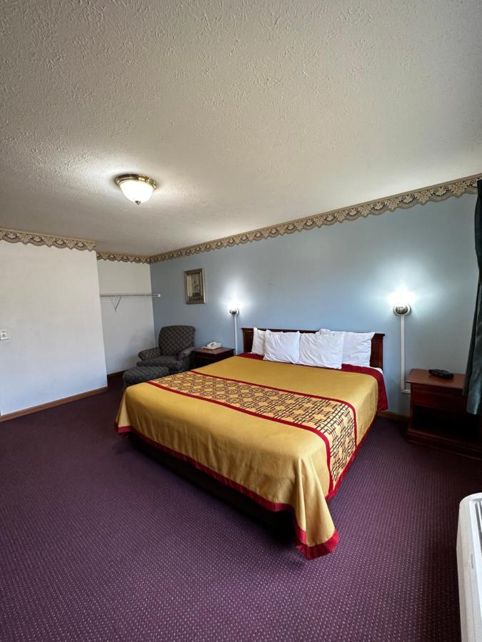 Attica Inn Екстер'єр фото