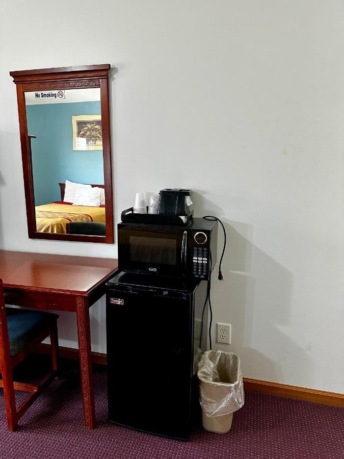 Attica Inn Екстер'єр фото