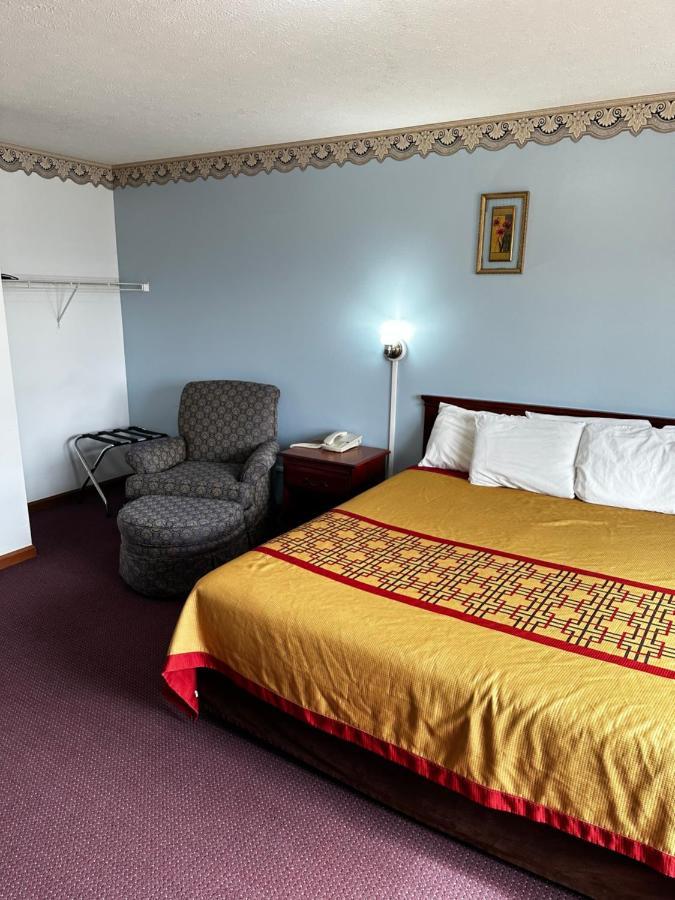 Attica Inn Екстер'єр фото