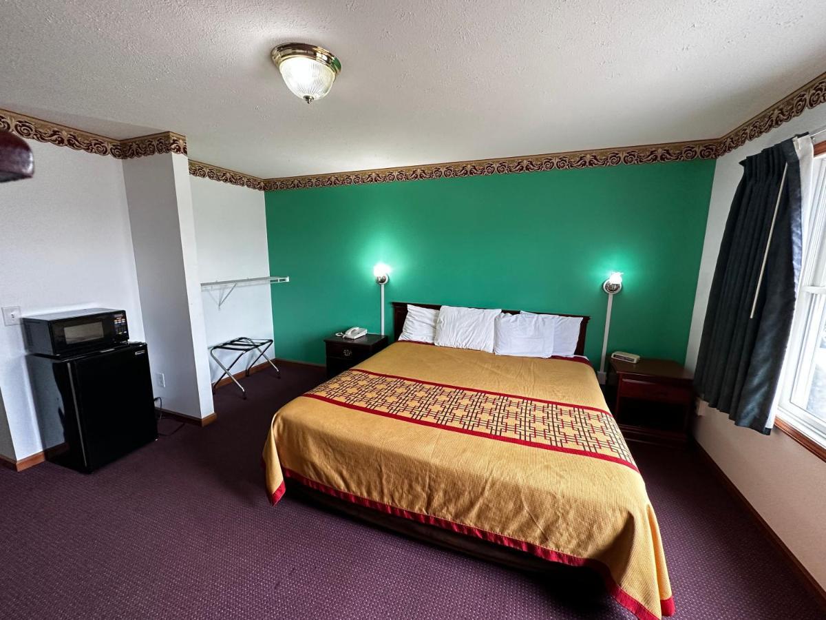 Attica Inn Екстер'єр фото