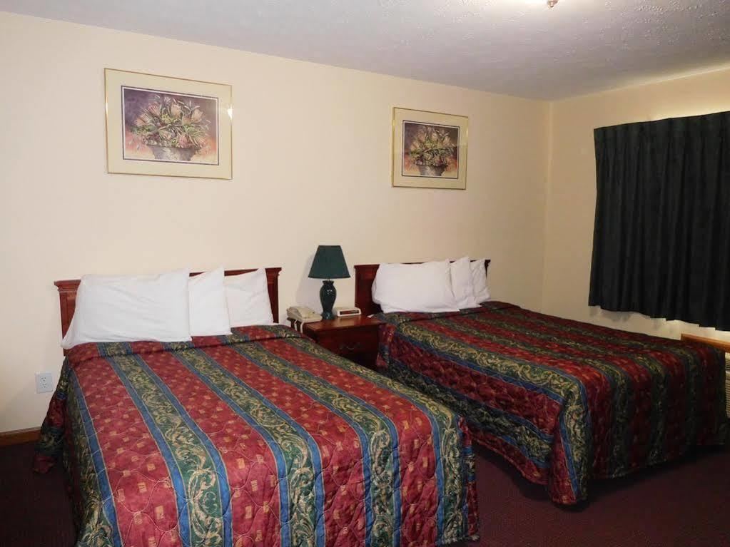 Attica Inn Екстер'єр фото